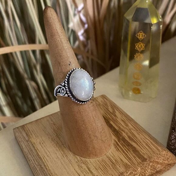 Moonstone Sterling Silver Boho Ring Size 6 - Picture 3 of 11